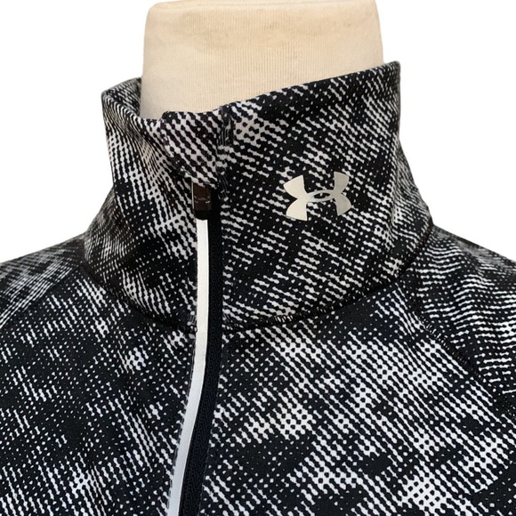 Under Armour 1/2 zip lightweight fitted all season gear running pullover - Picture 5 of 15